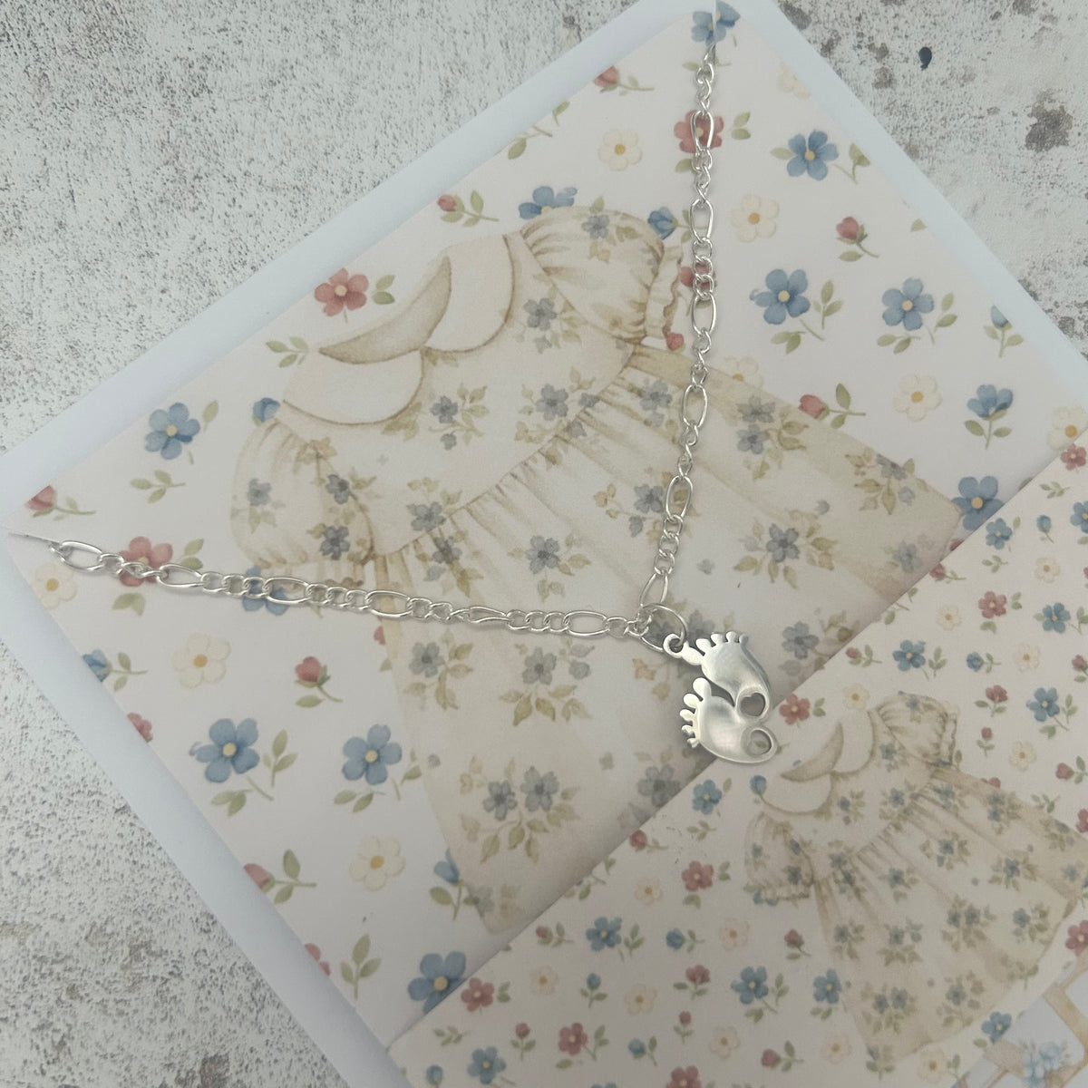 Personalised Newborn Baby Girl Gift - Adorable Keepsakes