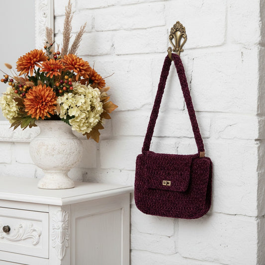 Handmade Soft Crochet Handbag – Chic and Versatile Accessory