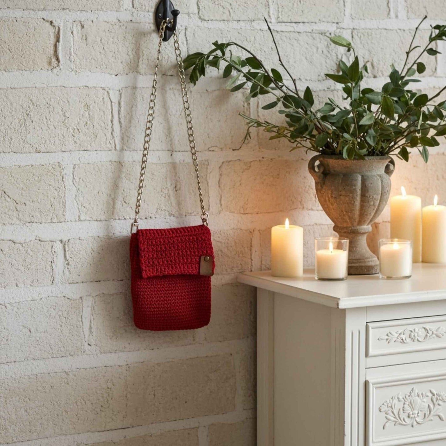 Handmade Crochet Red Phone Bag – Chic and Versatile Accessory